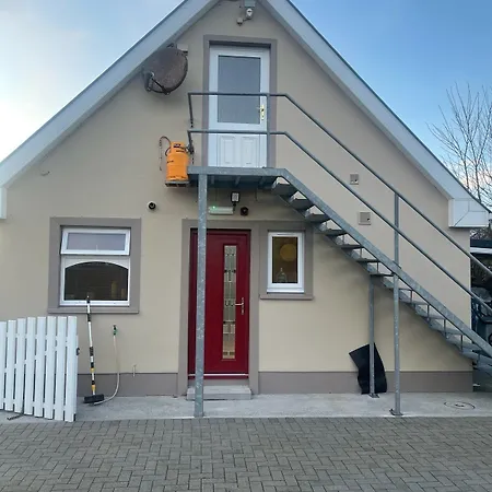 ベッド・アンド・ブレックファスト The Tides バリーバニオン