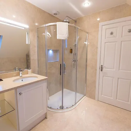 Bed & Breakfast The Tides 5*